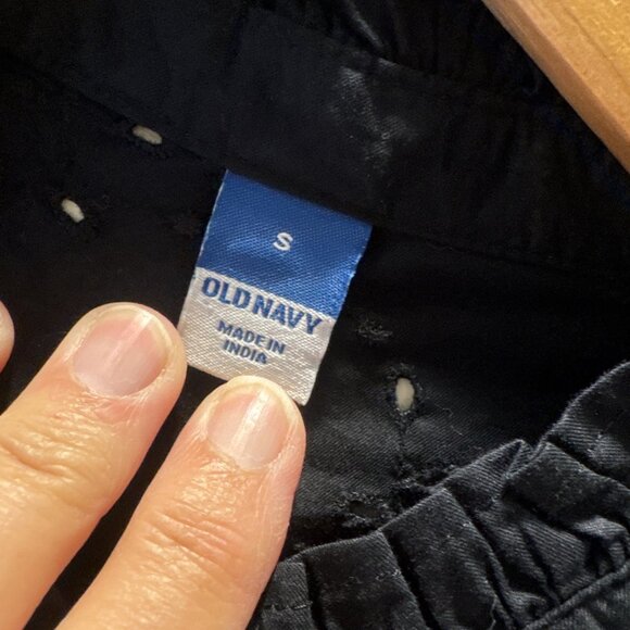 Old Navy Black Eyelet Button-Up Blouse Size Small Cotton - Picture 5 of 15